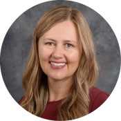 headshot Lucia Konrath