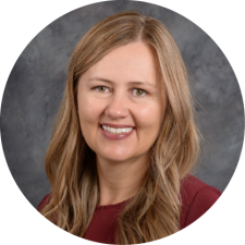 headshot Lucia Konrath